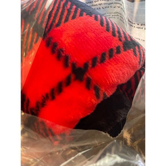 Victoria’s Secret Limited Edition NWT Tote & Sherpa Blanket Set Red Black Plaid - Picture 7 of 8
